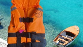 Спасательные жилеты